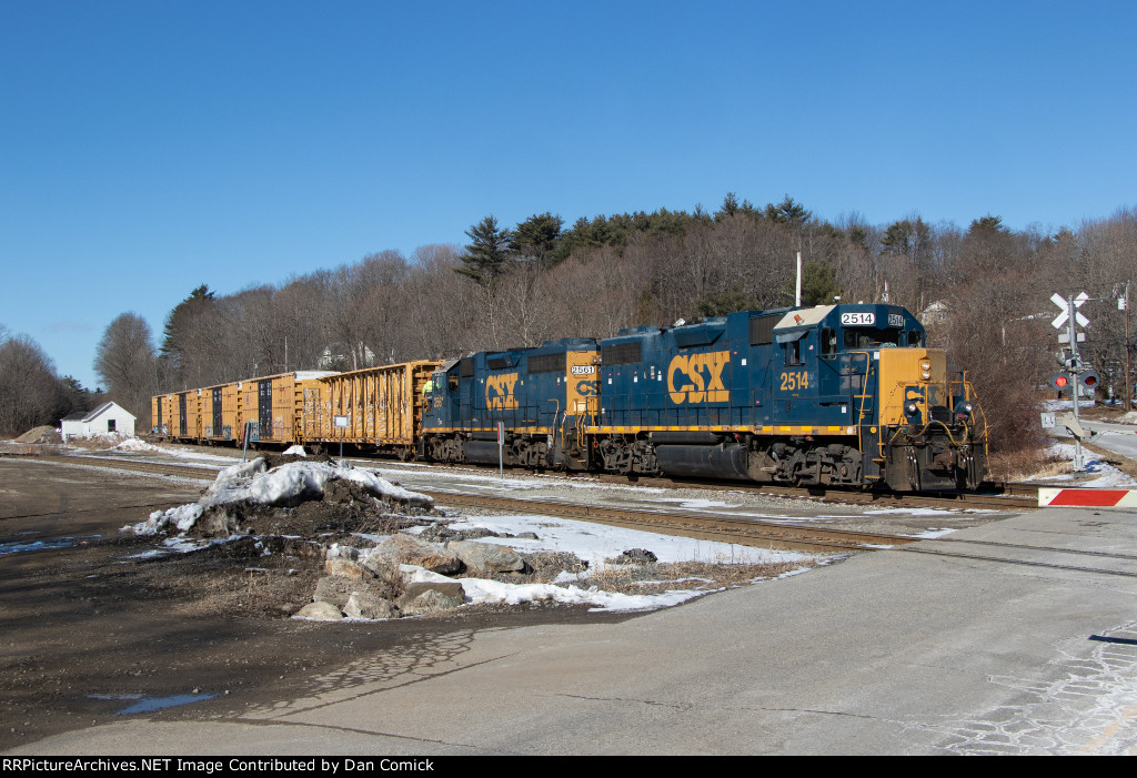 CSXT 2514 Leads L053-19 at Danville Jct.